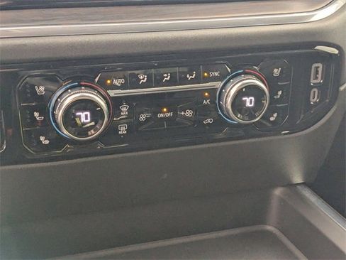 Used 2024 GMC Sierra 3500 SLT w/ SLT Premium Package image 23