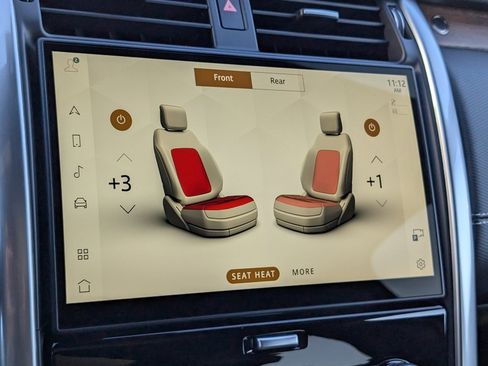 Certified 2024 Land Rover Discovery Dynamic SE image 15