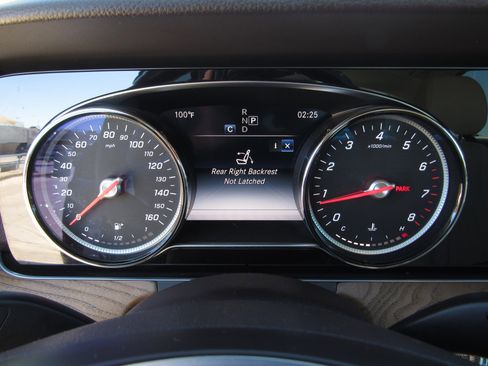 Used 2018 Mercedes-Benz E 300 w/ Premium 1 Package image 24