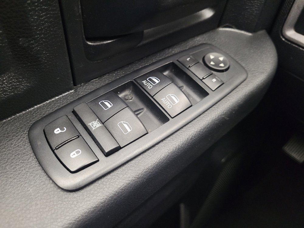 Used 2017 RAM 1500 Express AWD/4WD image 27