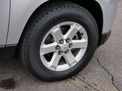 Used 2015 GMC Acadia SLE AWD/4WD image 13