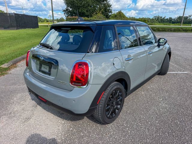 Used 2021 MINI Cooper 4-Door Hardtop w/ 6.5" Touchscreen Package FWD image 3