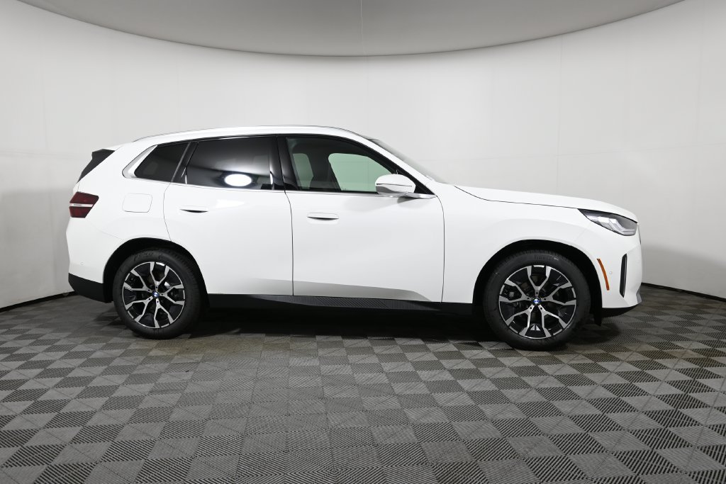 Used 2026 BMW X3 xDrive30i w/ Convenience Package AWD/4WD image 8