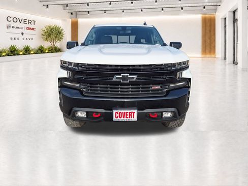 Used 2019 Chevrolet Silverado 1500 LT Trail Boss AWD/4WD image 3