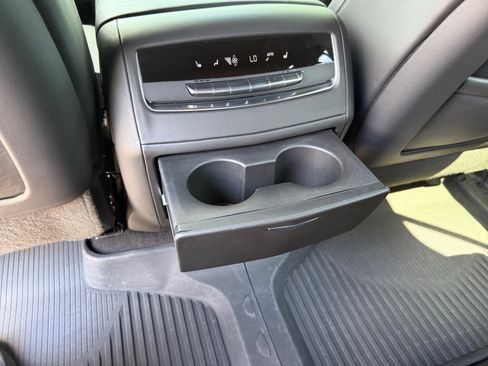 Used 2023 Cadillac Escalade V AWD/4WD image 15