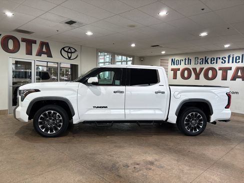 Used 2022 Toyota Tundra Limited AWD/4WD image 7