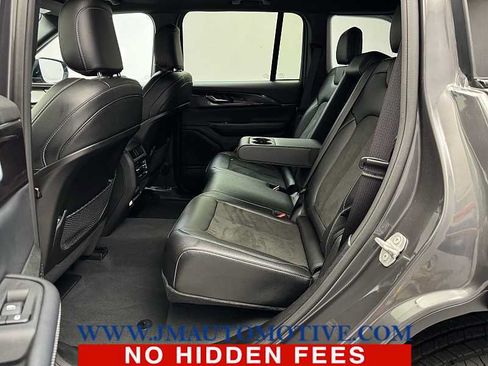 Used 2023 Jeep Grand Cherokee Altitude AWD/4WD image 14