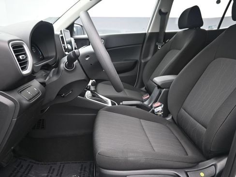 New 2026 Hyundai Venue SE FWD image 9