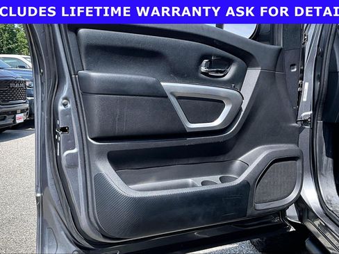 Used 2021 Nissan Titan SV w/ SV Convenience Package AWD/4WD image 19