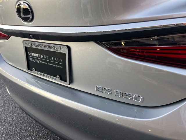 Used 2022 Lexus ES 350 Ultra Luxury w/ Accessory Package 2 FWD image 6