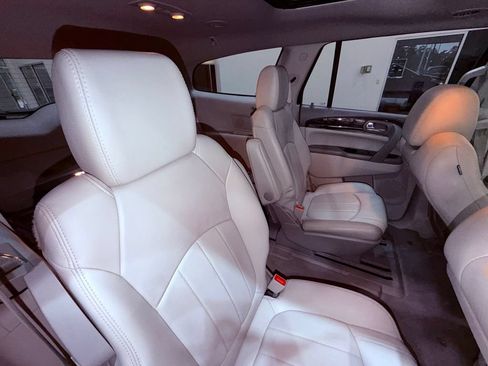 Used 2015 Buick Enclave Leather FWD image 12