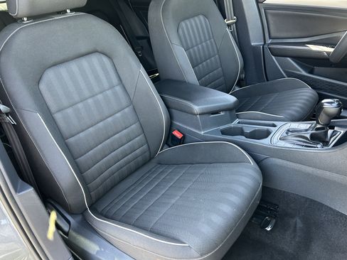 Used 2023 Volkswagen Jetta Sport FWD image 8