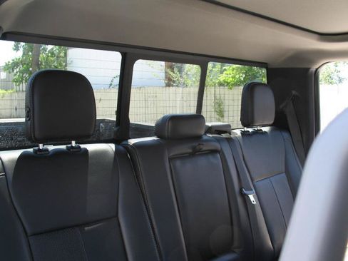 Used 2019 Ford F150 Lariat w/ Equipment Group 502A Luxury AWD/4WD image 32