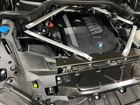 Used 2021 BMW X6 xDrive40i image 45