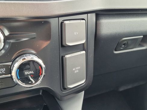 New 2026 Ford F250 Platinum image 48