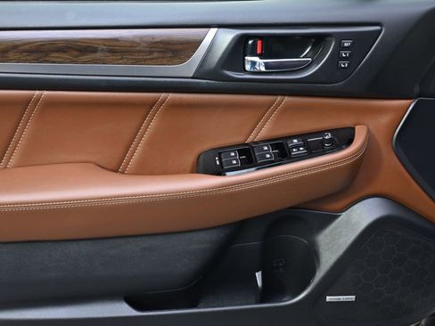 Used 2019 Subaru Outback 2.5i Touring image 21