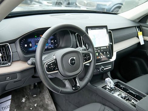 New 2026 Volvo XC90 B6 Plus w/ Protection Package Premier image 13