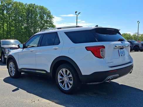 Used 2022 Ford Explorer Limited AWD/4WD image 4