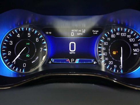 Used 2015 Chrysler 200 C w/ Navigation & Sound Group I image 26