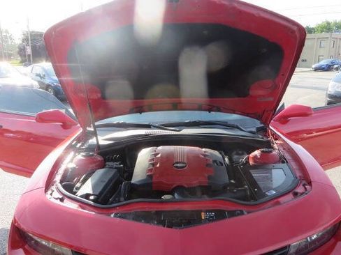 Used 2015 Chevrolet Camaro LS RWD image 9