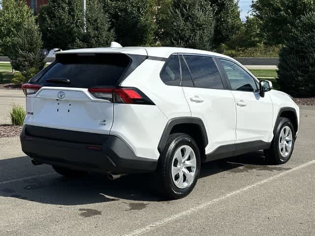 Used 2023 Toyota RAV4 LE AWD/4WD image 31