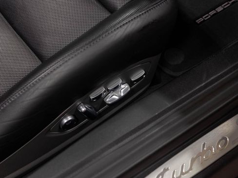 Used 2015 Porsche 911 Turbo S AWD/4WD image 84