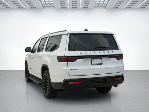 New 2025 Jeep Wagoneer L Series II w/ Premium Group I image 5