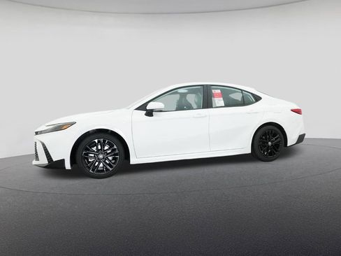New 2026 Toyota Camry SE image 18