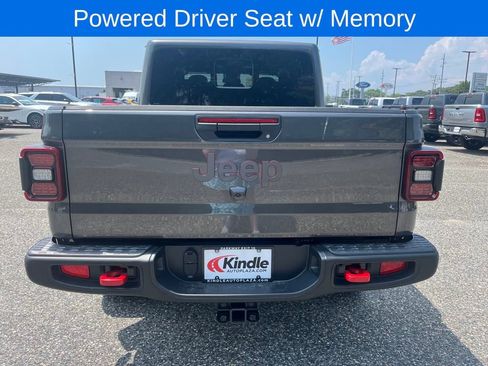 New 2025 Jeep Gladiator Rubicon w/ Convenience Group image 26