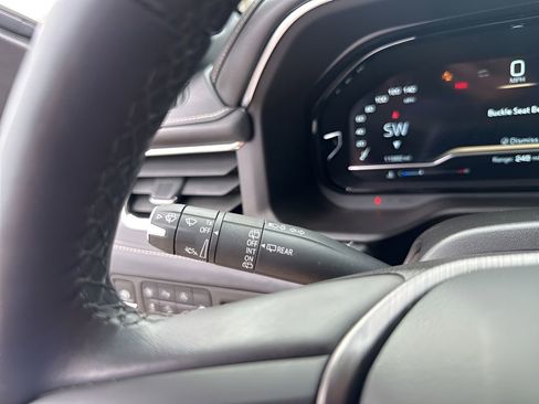 Used 2024 GMC Yukon Denali Ultimate image 33