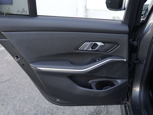 Used 2021 BMW 330i xDrive Sedan w/ Convenience Package image 23