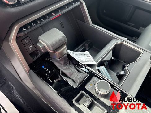 New 2026 Toyota Tundra Limited AWD/4WD image 14