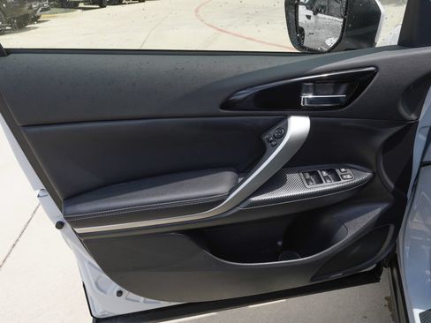 New 2026 Mitsubishi Eclipse Cross SE AWD/4WD image 8