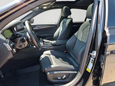 Used 2023 BMW 540i w/ M Sport Package RWD image 14