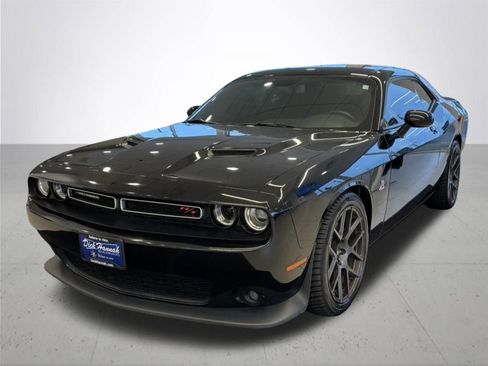 Used 2018 Dodge Challenger R/T Scat Pack w/ Driver Convenience Group image 2