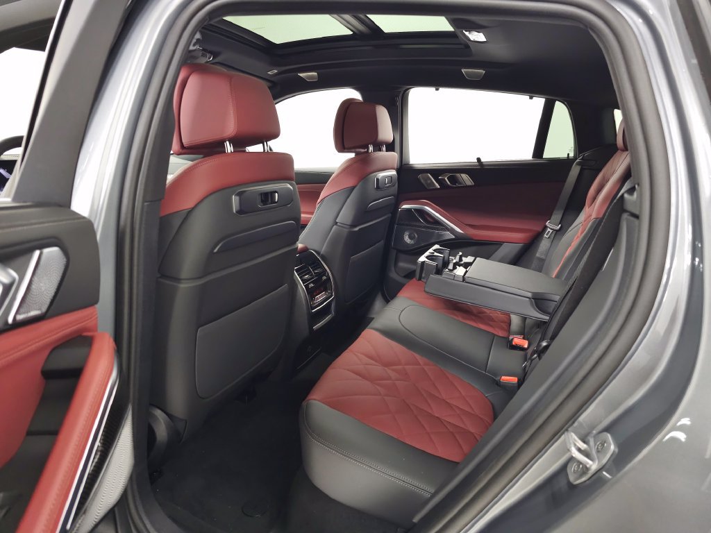 Used 2027 BMW X6 M60i w/ Executive Package AWD/4WD image 31