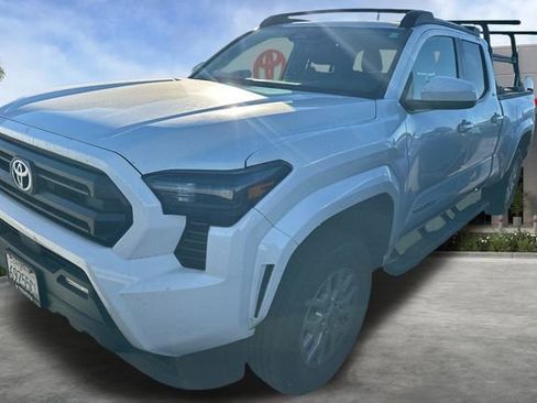 Used 2024 Toyota Tacoma SR5 image 3