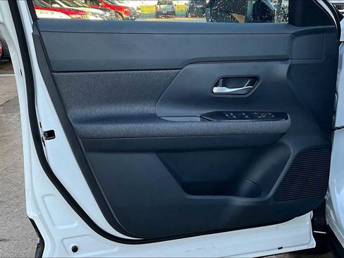 New 2026 Nissan Kicks SV w/ SV Premium Package image 10