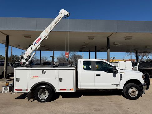Used 2018 Ford F350 XL w/ Power Equipment Group image 1
