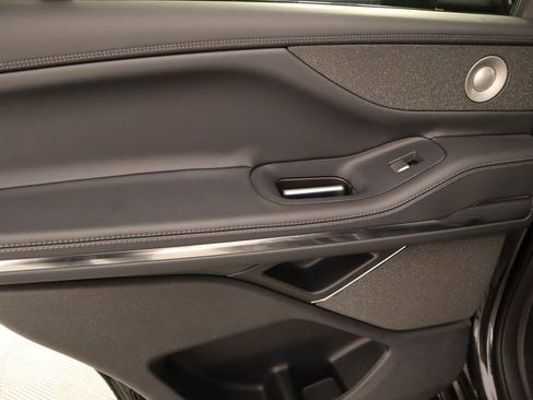 New 2025 Lincoln Navigator Reserve w/ Jet Appearance Package image 18