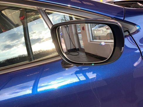 Certified 2025 Subaru Crosstrek 2.0i Premium image 22