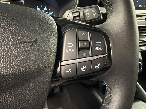 Used 2022 Ford Escape SE w/ Cold Weather Package AWD/4WD image 19