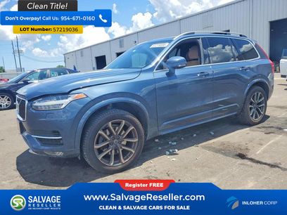 Used 2018 Volvo XC90 T5 Momentum w/ Momentum Plus Package