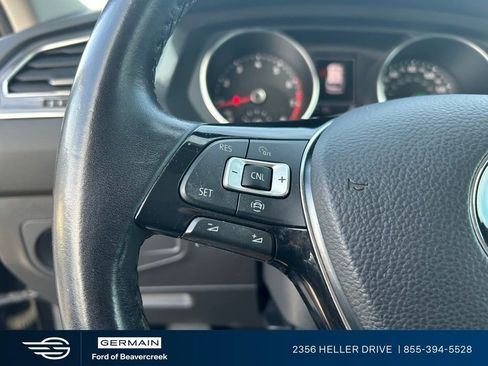 Used 2019 Volkswagen Tiguan SE w/ Panoramic Sunroof Package AWD/4WD image 21