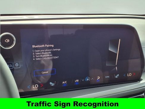 New 2026 Chevrolet Traverse LT w/ Driver Confidence Package image 11