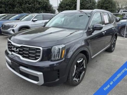 Used 2025 Kia Telluride S FWD image 10