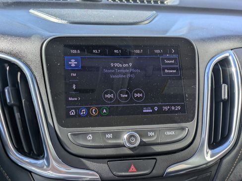 Used 2020 Chevrolet Equinox Premier AWD/4WD image 24