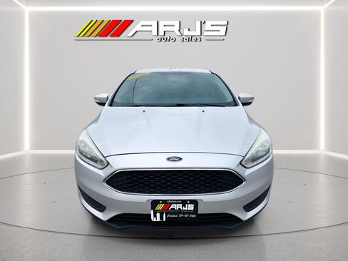 Used 2016 Ford Focus SE FWD image 5
