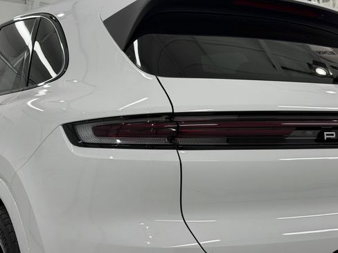 New 2026 Porsche Cayenne S image 18