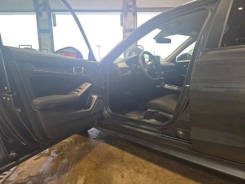 Used 2024 Honda Civic LX image 9